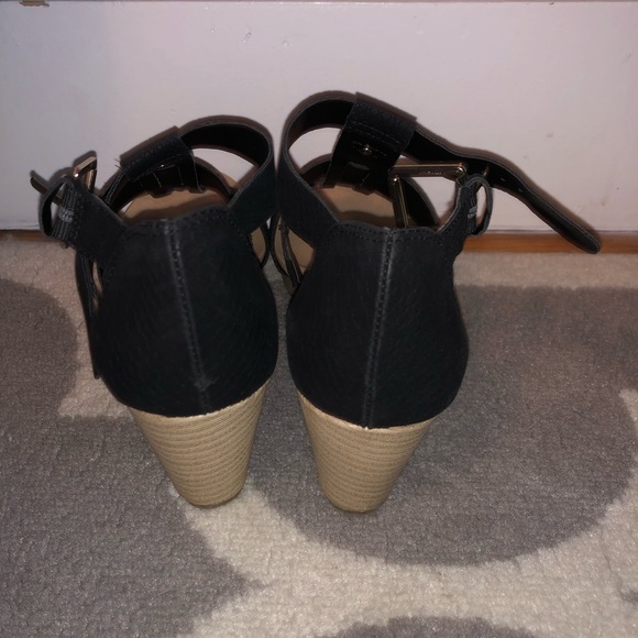 Dr. Scholl’s Wedge Heels - Picture 3 of 5